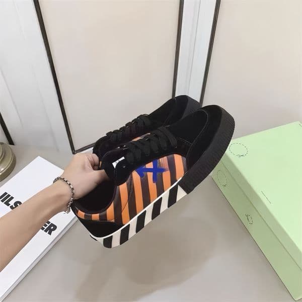 Fashion Designer Style Casual Sneakers Classic Arrow Design Low Top Shoes Durable Leather Upper Cushioned Insole Stylish Trainers Commute non slip sneakers 9c 57