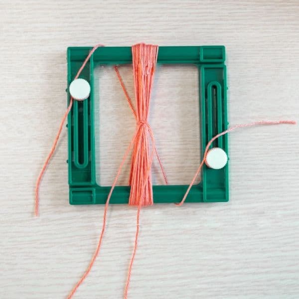 1 Pc Handmade Tassel Tool Square Plastic Tassel Maker Ajustable Tassel Tool Hand-knitting DIY Tool Handmade Tassel Tool