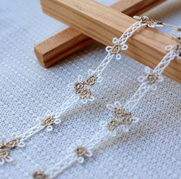 5 Meters Vintage Gold White Embroidery Quality Lace Fabric Trim Ribbons DIY Sewing Garment Handmade Materials 1.1cm