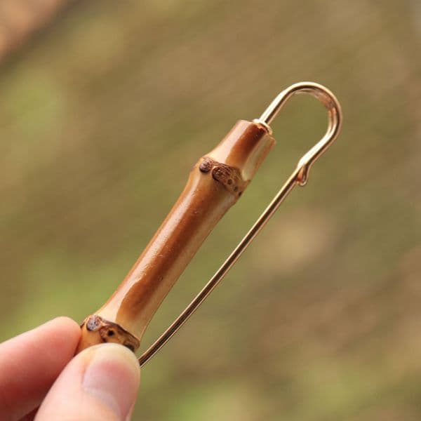 Retro Brooches Natural Wood Bamboo Metal Brooches Pins Clip For Unisex Father's & Mother's Day Gift Clothing Accessories