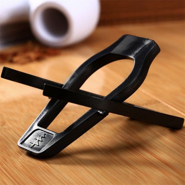 1Pc Useful Black/Red Plastic Foldable Stand Tobacco Smoking Pipe Cigar Stand Rack Holder Holding Rest Tool 8x5.8x0.5cm