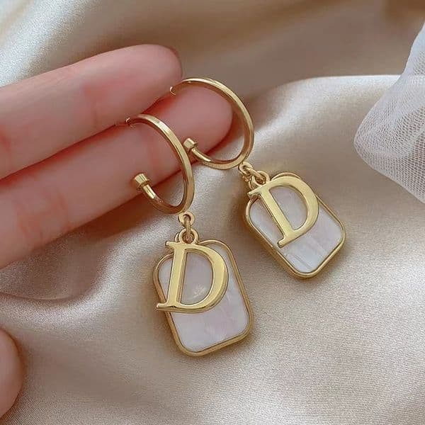 Designer Pendant Necklace Bracelet Ring Square Shell Letters Trend Drop Studs Women's Metal Earrings for Wedding Party Gift