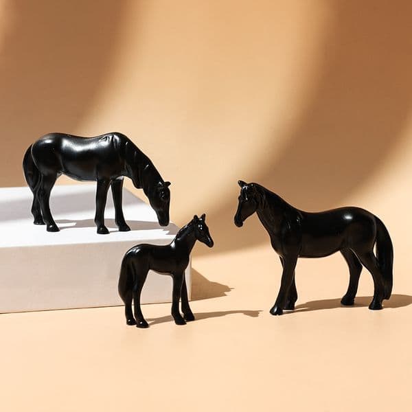 3Pcs Mini Horse Model Statue Resin Sculpture Nordic Animal Figurine Art Craft Office Home Living Room Desk Tabletop Decoration