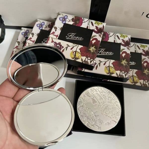 Designer Compact Women Fashion Gold Sliver Travel Makeup Smooth DoubleSided Cosmetic Portable Folding Mirror