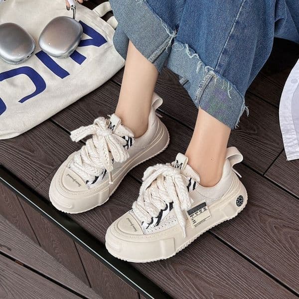 Wu Jianhao And Zhao Lusi's Same Thick Soled Canvas Beggar For Women 2025 Niche Designer Smig Face Casual Height Increasing Shoes