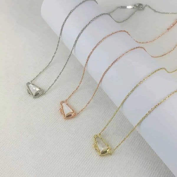 Pendant Necklaces Pendant Necklaces VKVVA Cheer Short Pendant Necklace White Mother Of Pearl Womens Party Fashion Jewelry Unique Love Gifts