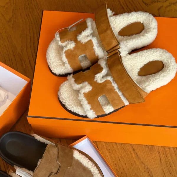 Fluffy Ladies Luxury Designer Australia Real Wool Womens Shoes Lazy Fuzzy Slippers Female Slides Scuffs Flip Flops 100% Fur TPU sole Large size slipper shoes