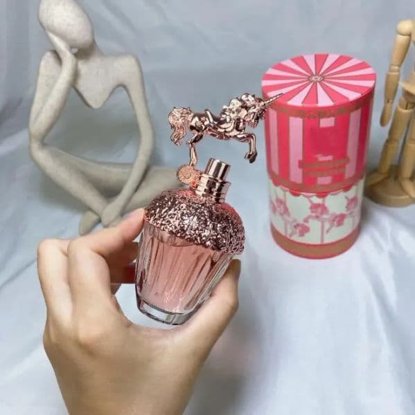 High quality Cologne Women Perfume Fragrance for Lady 50ml EDT EAU De Toilette Spray Parfum Designer Perfumes Long Pleasant Fragrances