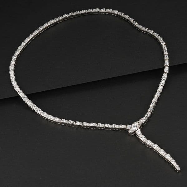 Top Designer Snake Necklace Women Snake Shaped Full Diamond Womens Necklace Chain High-end Dance Party Luxury Jewelry Accessories Festival Gift