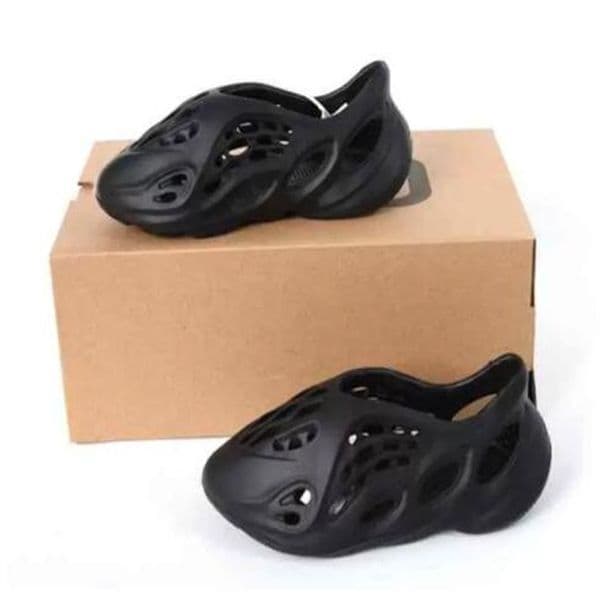 Children Sandals Baby Boys Girls Summer Beach Slides Toddler Kids Slip On Foam Slippers Lightweight Closed Toe Shoes