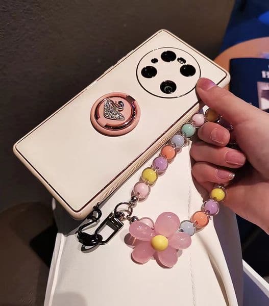 Fashion women's phone cases for iPhone 13 14 11 12 Pro max Lange Macaron color beaded Japanese and Korean ins style handmade beaded flower mobile chain wrist rope