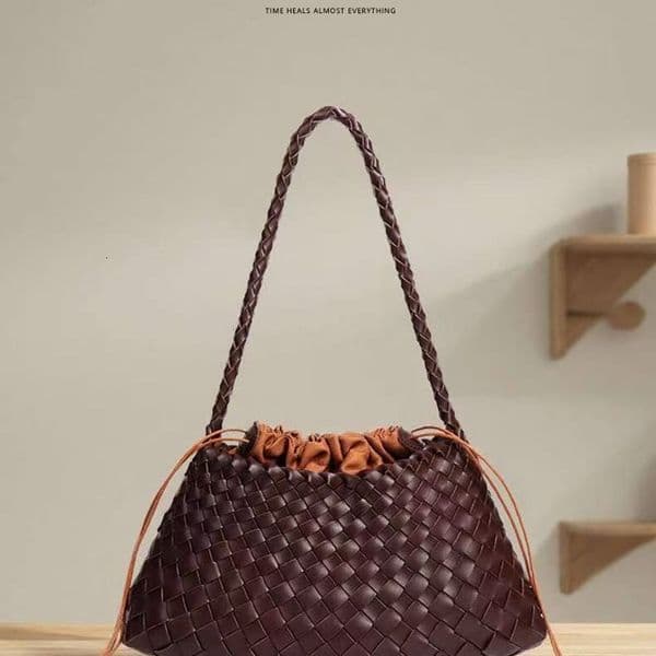 HighEnd Fashion Leather Single Shoulder Crossbody Bag with Inner Pocket Large Bag HotSelling Woven Bag Womens Handbag Underarm Bag