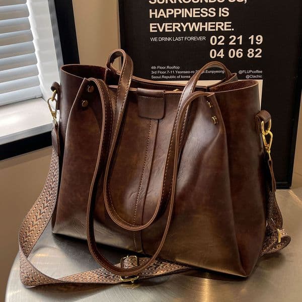 Top Brand High Quality New Style Free Delivery Designer Bag Versatile Underarm Large Capacity Bag 2025 New Korean Fashion Bag Tote Bag New Free Delivery Designer Bag
