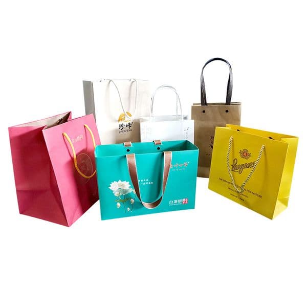 Customized handbag. Gift tote bag. Premium raw materials. Advertising, milk tea, baking, takeaway, and packaging are available. Factory direct sales.