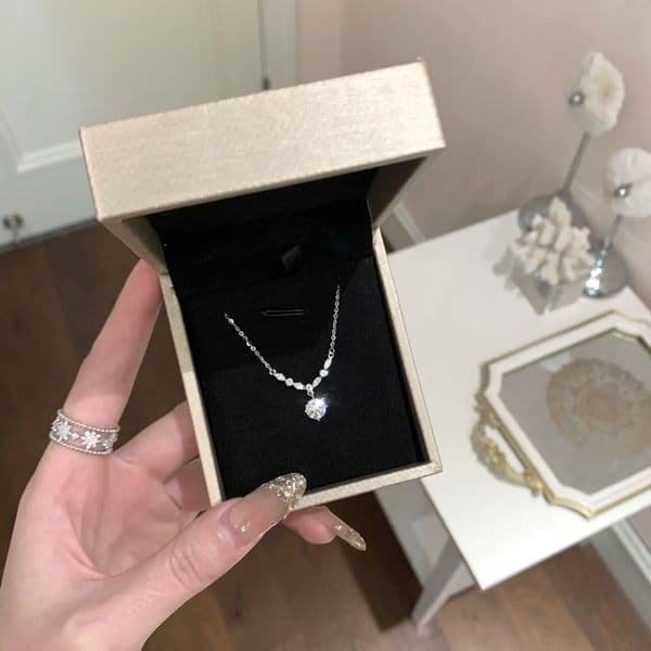 S999 Sparkling Light Zircon Necklace for Women, Niche Elegant High-end Versatile Ins Style Pure Sier Collarbone Chain