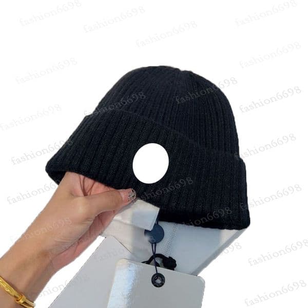 Designer Fall And Winter Knitted Beanie Men bonnet Women Casual Hats Christmas Gift Thick Warm Design Knit Hats Fall Pure Wool hat Jacquard Unisex cap