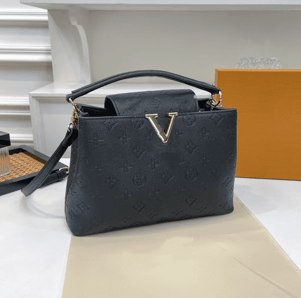Tote Luxury Leather Designer Shoulder Bags Knurling Shopping Bag Drawstring wallet purses Pillow crossbody Lady handbag Fashion classic beach bag