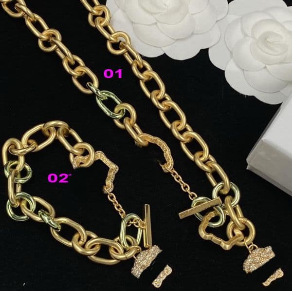 Rugged Cuban Choker Necklace Diamonds Thick Chain Bracelet Brass Designer Jewelry Set For Men Woman Sports Hiphop Party Gifts