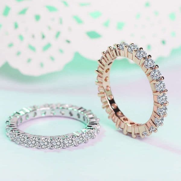 luxury ring Unisex Personality Hip Hop Ring Trend Oval Zircon Fashion Versatile Jewelry Micro Paved Full Diamond