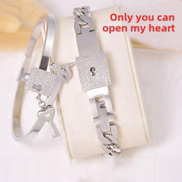 Designer Bracelet Male Female Interlock Titanium Steel Bracelet Hot Selling Concentric Lock Key Couple Bracelet Pair
