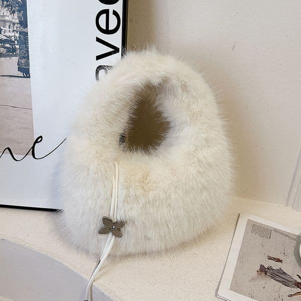 Fashionable, trendy, high-end, exquisite, furry handbag, black, white, and gray are three color bags, 24 winter new styles