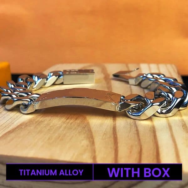 Modern Fashion Statement - Versatile Unisex Cuban Link Chain for Both Genders