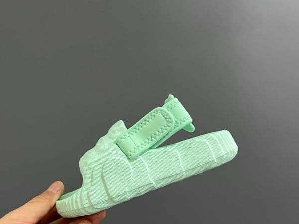 kids Toddlers slippers baby two-wear flip-flops boys girls designer antiskid sneakers kid tainers Slides Infants Childrens Desert shoes Bone Resin Sandals