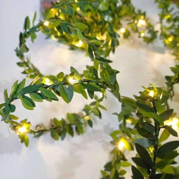 32ft Christmas Golden Artificial Ivy Light String 100-light Battery-Operated Vine Lights Green/Sliver/Pink For Christmas Decorations/ Bedrooms/ Parties/ Wedding Wall
