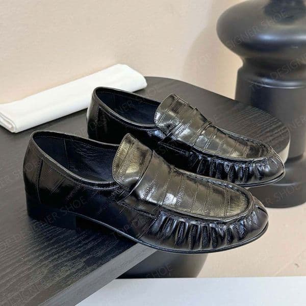 High quality Real leather Simple Classic Minimalism loafers slip on shoes Dress shoes Luxury designer shoes womens walking shoes Driving shoes