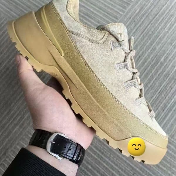 new model Designer Shoes Spring and Autumn Outdoor Running New Men s Women Suede Anti slip Sports Hiking Luxury