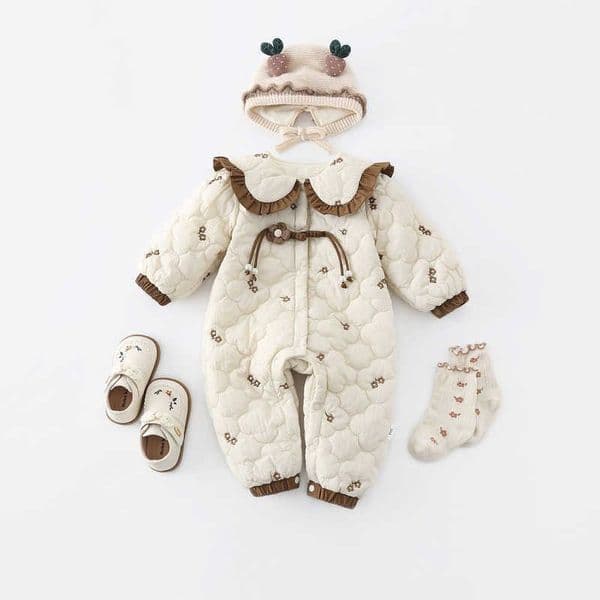 96 Cute Peter Pan Collar Onesie Baby Autumn and Winter Set Suitable for Autumn Infant Clothing Set for Girls