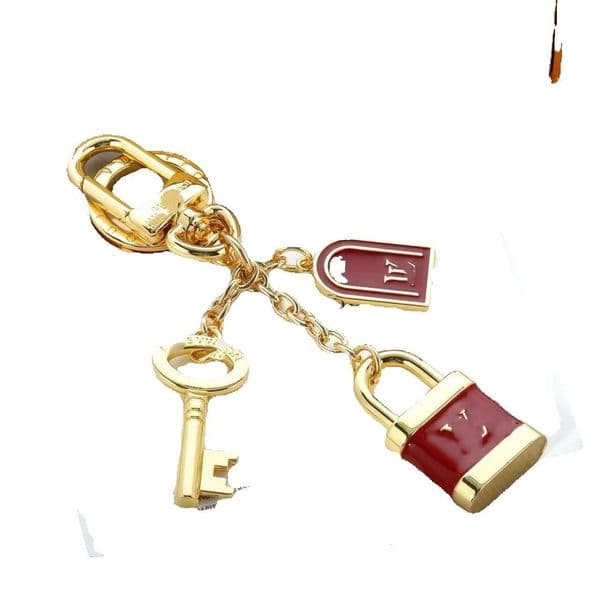 Designer keychain hanging accessories, popular accessories for donkey homes, trendy brand keychains, bags, pendants, European and American style, niche design