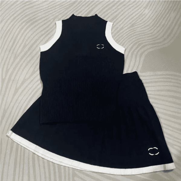 Women Two Piece Pants Set Summer Casual Suit Short Sleeved Hoodie Elastic Shorts with Triangle Badge SweatSuit 2025