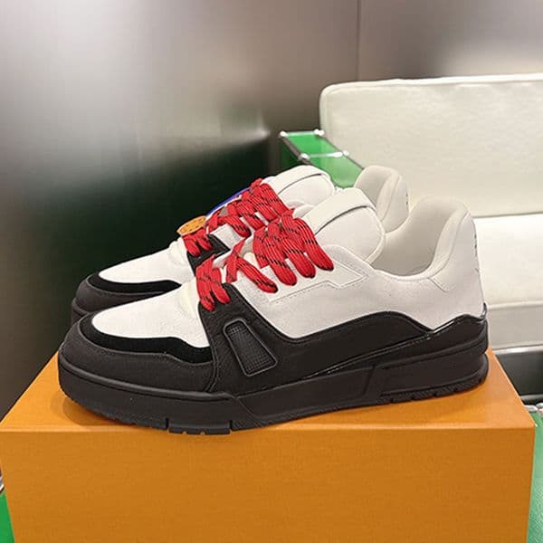 Mens embossed grain leather sneakers Designer Men basketball shoes thick sole round toe board shoes top quality genuine leather floral pattern decoration upper