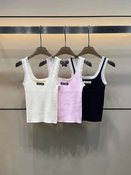 2026 Summer Womens Tank Tops Luxury Designer Tanks Women Sleeveless Camis Shirt Short Tee women's clothing Embroidery Woman Teeshirts Tshirts Lady Backless