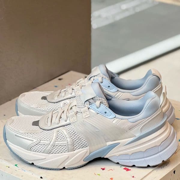 2026 Retro style color block splicing fashionable running shoes casual shoes new luxury shoes mesh breathable sports shoes new trendy designer shoes