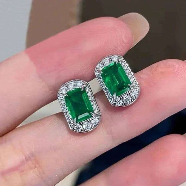 Huitan Luxury Rectangular CZ Stud Earrings Charming Elegant Temperament Ceremony Accessories for Women Exquisite Party Jewelry