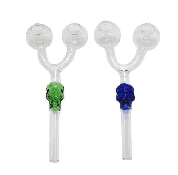 Double hole glass pipes and pipes are easy to clean.