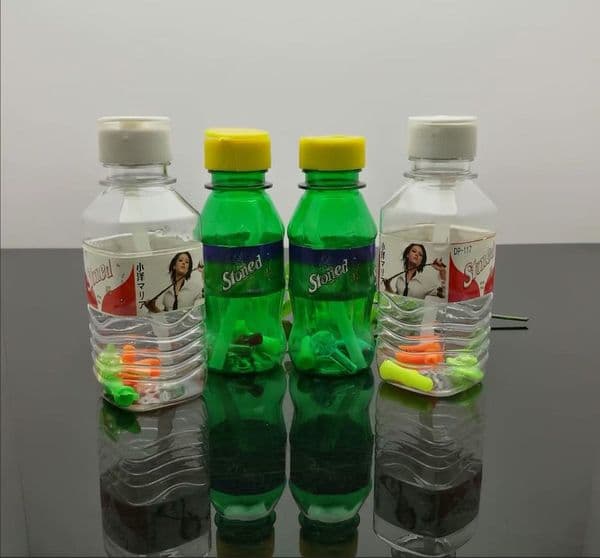 2020 new Mini Portable Plastic Tobacco Bottle Delivery Accessories Glass Bongs Glass Smoking Pipe Water Pipes Oil Rig Glass Bowls Oil Burn