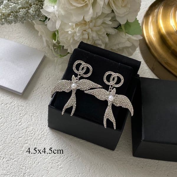 Never Fading Crystal Designer Ear Stud Earrings Pearl Real Gold Brass Copper Stamp Letter Earring Fashion Womens Elegance Party Jewelry Accessories