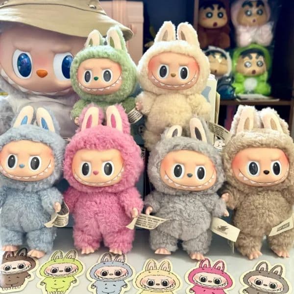 Keychain Bag Charms Monsters Big Into Energy Series Blind Box Figure Face doll clothes Doll Keychain Decor Gift blind Bag Charms