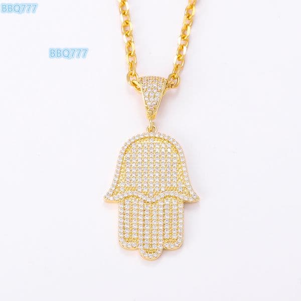 Wholesale Hip-hop European and American Neutral Palm Cubic Zirconia Brass Womens 18k Gold Necklace Suitable for Gifting
