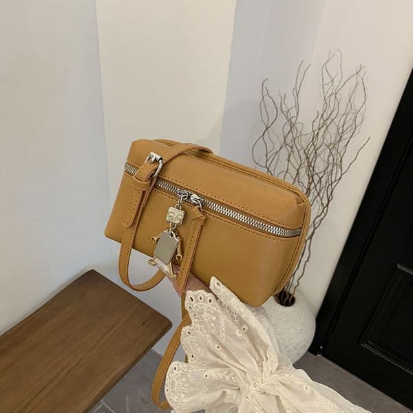 Muse Luxury Designer Bag 2025 New Retro Style Baby Single Shoulder Bag For Women Fashion Versatile Crossbody Bag Box Small Square Bag Women's Bag