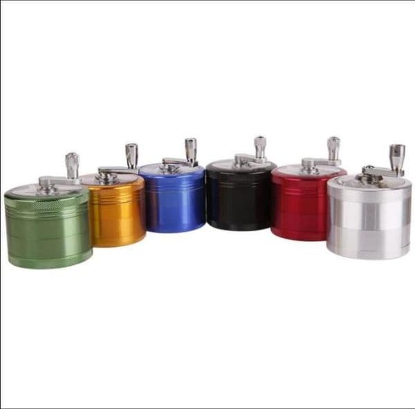 Wholesale Hand-operated Silver Aluminum Alloy Grinder 4-Layer Semi-automatic Portable Smoke Crusher Fume Parts Wholesale