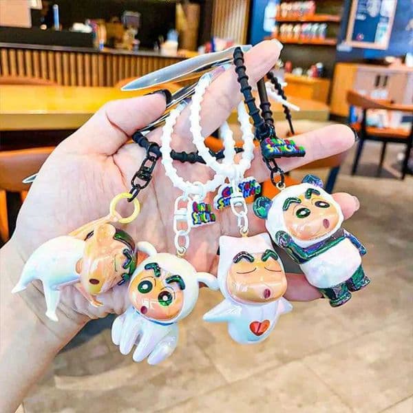 Crayon Shin Chan electroplated doll dirt resistant washable keychain couple backpack pendant car keychain boys and girls gift W250402