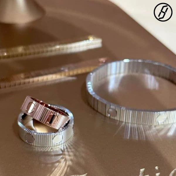 Boutique Craftsmanship Love Endless Titanium Steel Strap Rose Gold Valentine's Day Gift Wedding Ring Original Jewelry Designer Bracelet Wholesale
