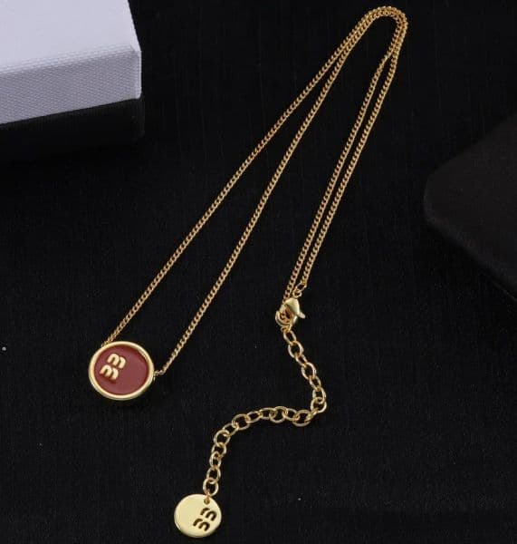 Fashion Round Pendant Necklaces 18K Gold Plated Designer Necklace Chain for Women High Quality Jewelry Exquisite Lovers Gift