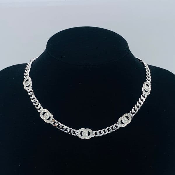 Designer necklace High Quality Necklaces Multiple Heart-shaped Lock Pendants Copper Stamp Letter Choker Pendant Necklace Pearl Chain Classic Jewelry Accessories