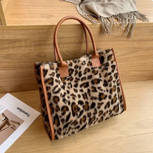 Winter Womens Soft Artificial Plush Handbag Leopard Print Cow Print Shopping Shoulder Bag Large Capacity Furry Bag 251107