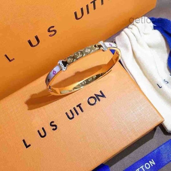 Black Friday Fashion bracelets women letter LVVV bracelet designer bracelet bangle white black plated rose gold silver 18k gold h bracelet wide ladies designer jewe